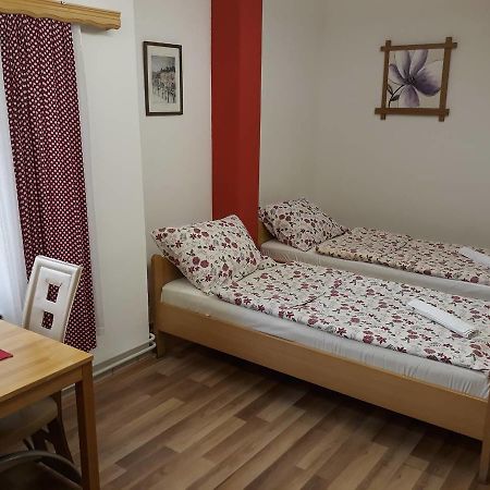 Apartments Emir Тузла Экстерьер фото